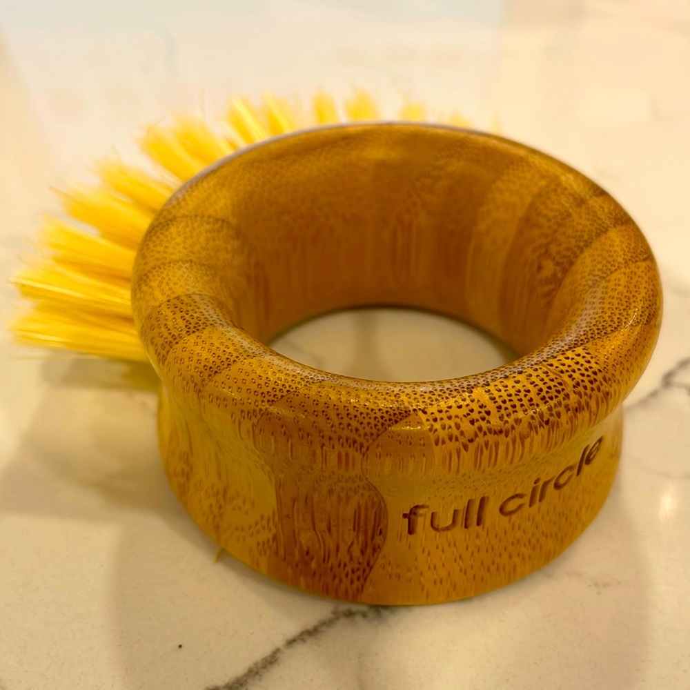 COPY - NWOT Full Circle Vegetable Brush